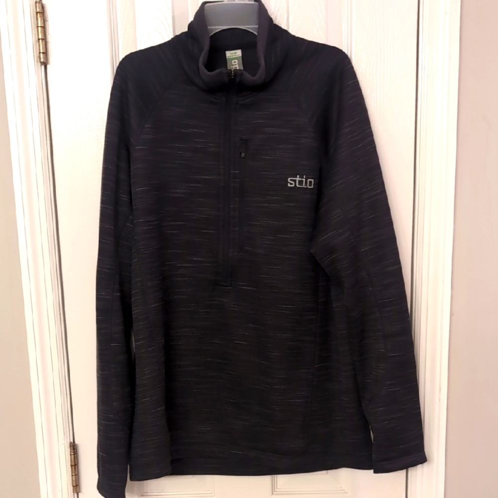 Stio Large Pullover